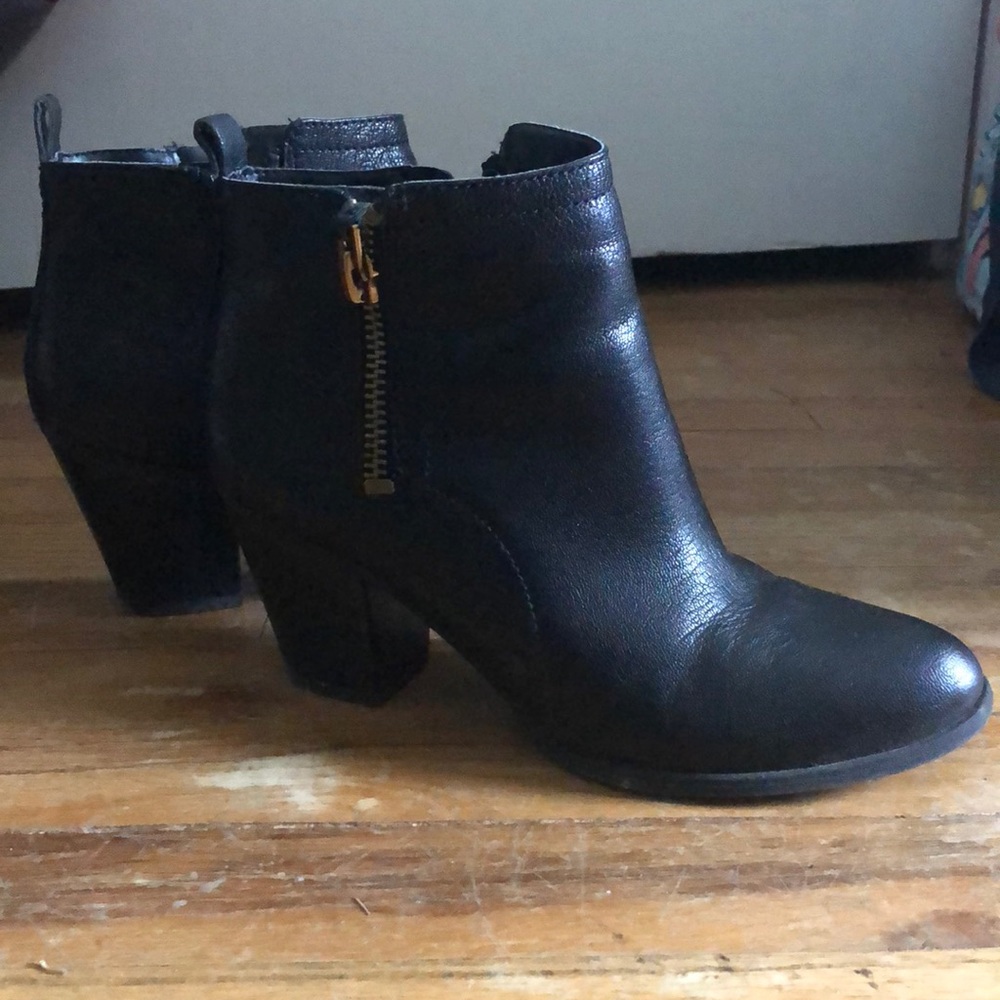Black heeled booties